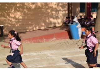 Sports Meet (KG To STD IV)